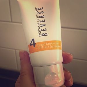Rodan & Fields Reverse: face sunscreen lotion